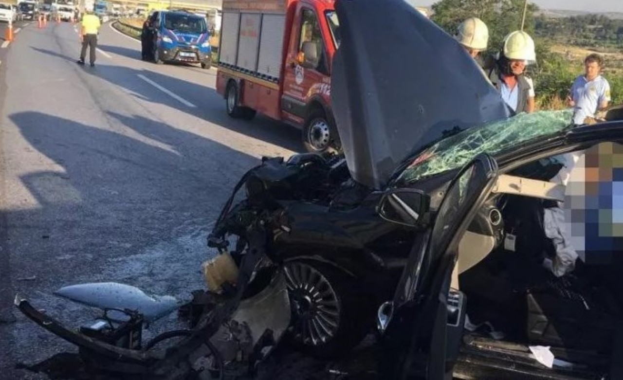 Mersin'de feci kaza: Gazi Sevenol,  Şencan Yıldırım Gürnar,  Sevcan Sevenol hayatını kaybetti