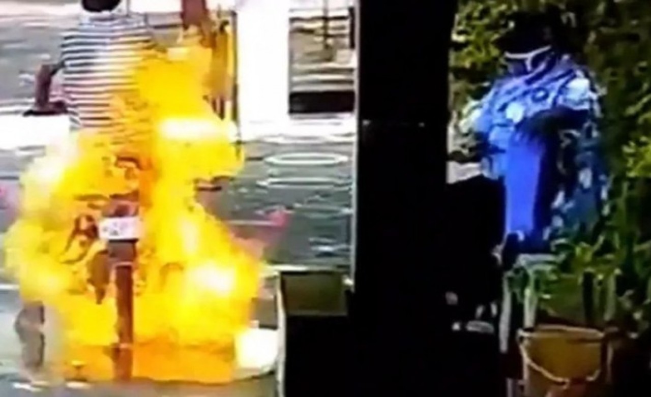 Motosikletli sürücü dezenfekte edilirken alev aldı