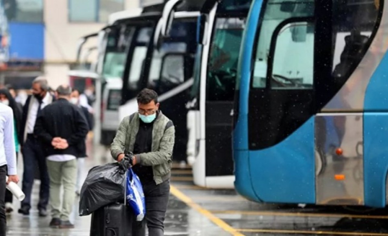 Otobüste bir şartla yan yana oturulabilecek,  biletler yüzde 30 indirimli!