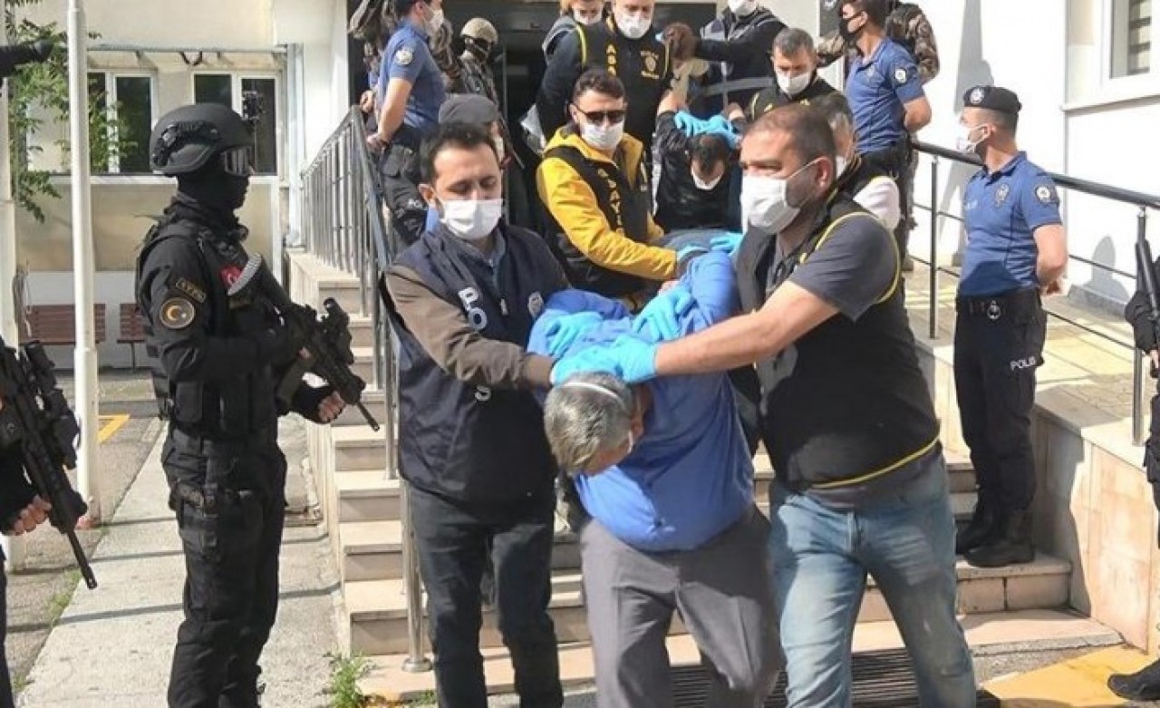 Polis memuru Erman Özcan'ın şehit edilmesiyle ilgili 3 kişi tutuklandı