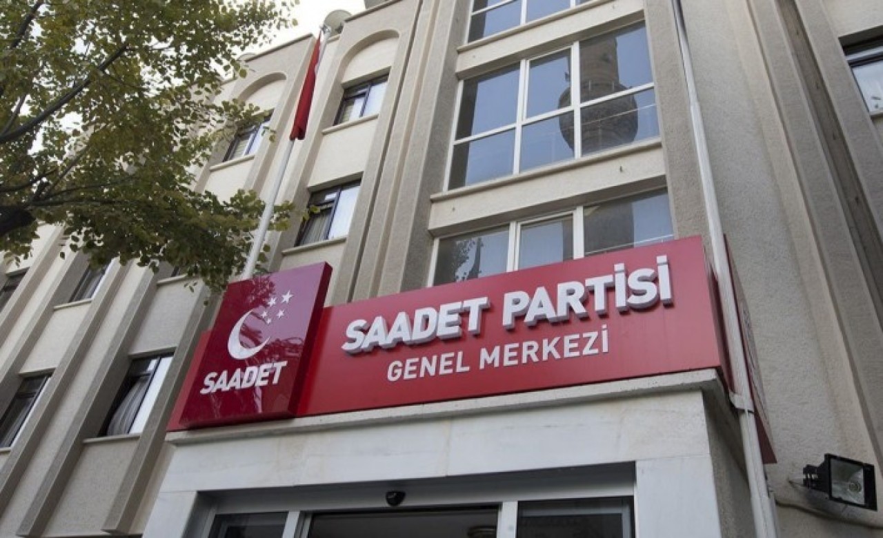 Saadet Partisi’nde büyük istifa: Ak Parti'ye katıldı!