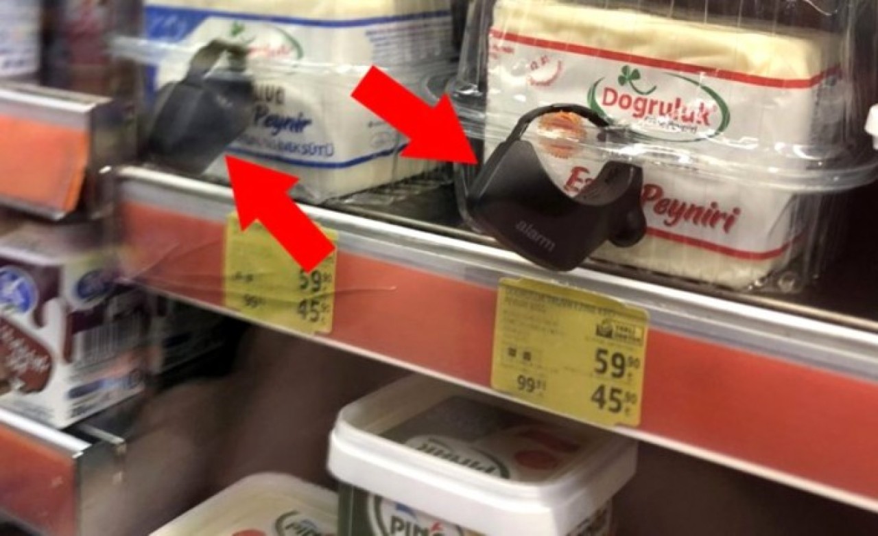 Sosyal medyayı ikiye bölen kare: Süpermarketlerin,  peynir paketlerine alarm taktığı öne sürüldü!