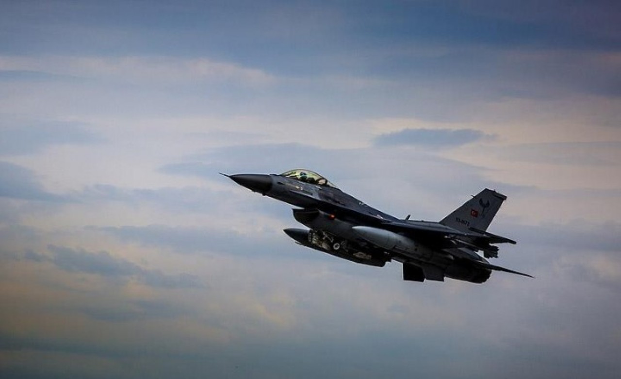 TSK'dan büyük operasyon: 31 F-16 yaklaşık 1 saattir havada
