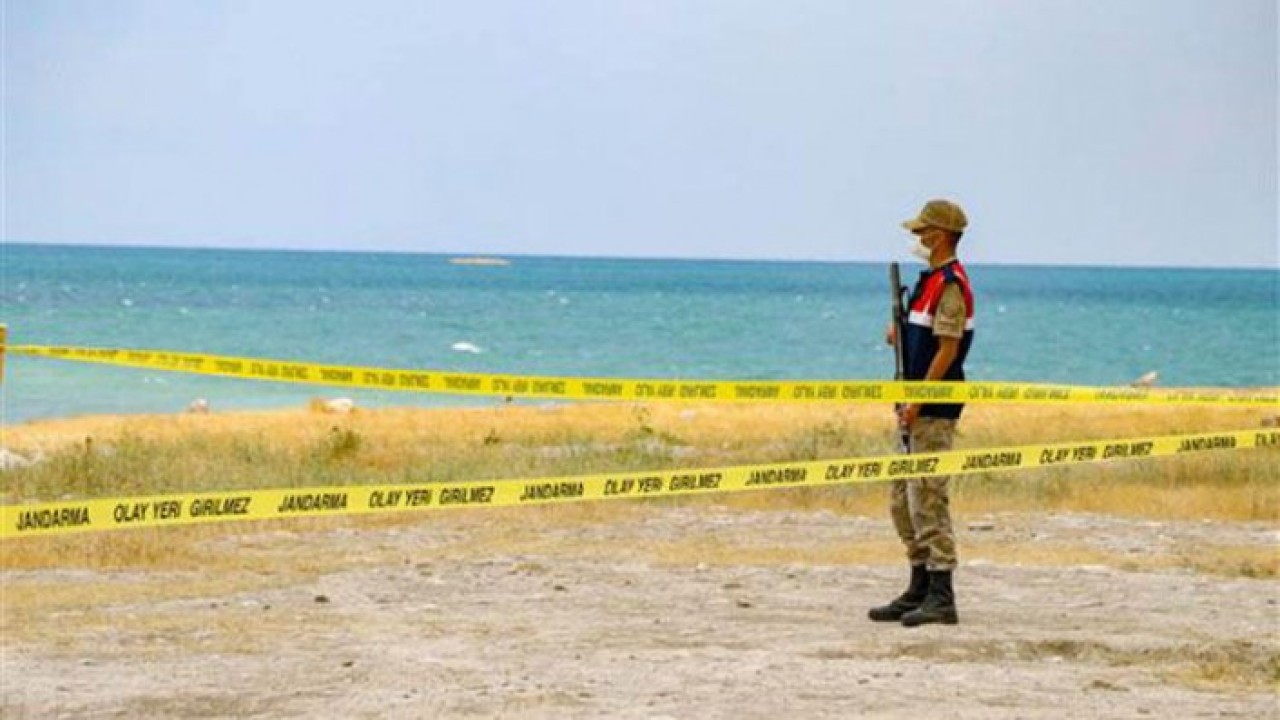 Van Gölü'nden 5 ceset çıkarıldı