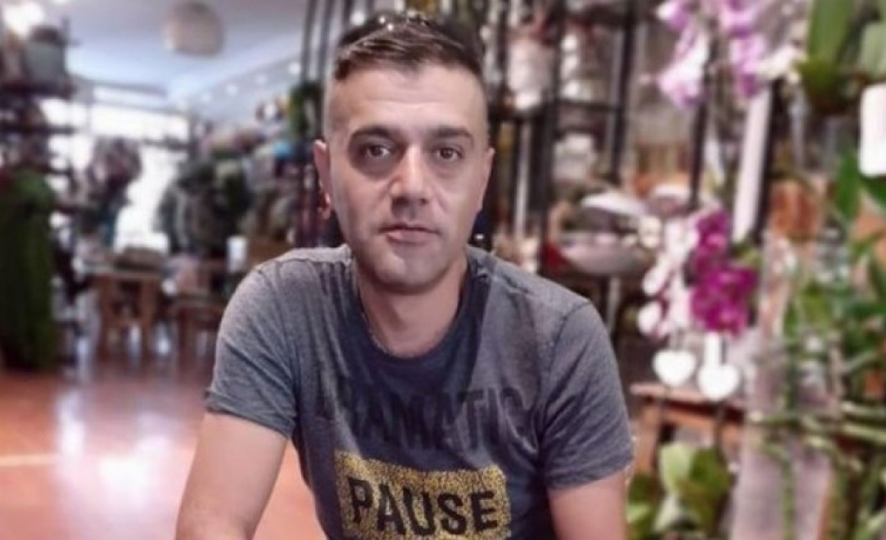 Yüksek sesle konuşuyor diye bıçakladılar: Derviş Bakım öldü