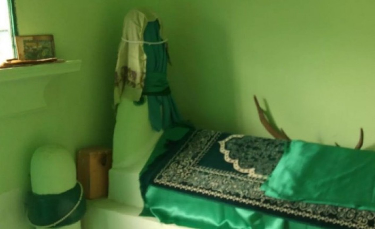 100 yıllık 'Garip Dede' türbesi yol çalışmasında kaldırıldı,  mezar boş çıktı