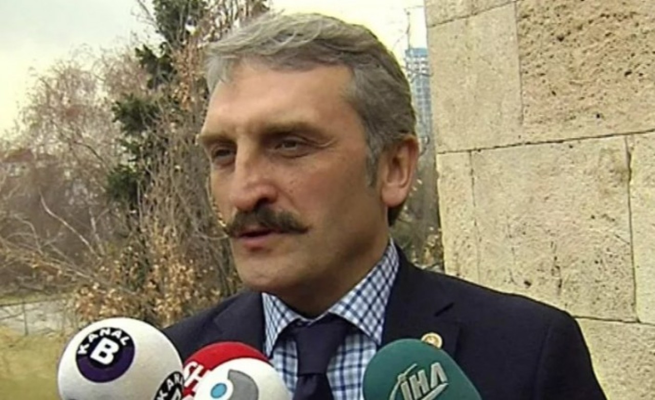 AK Partili Çamlı'dan kadın ve erkeği eşitliği yorumu: Tavuğa horozluk yaptıramazsın