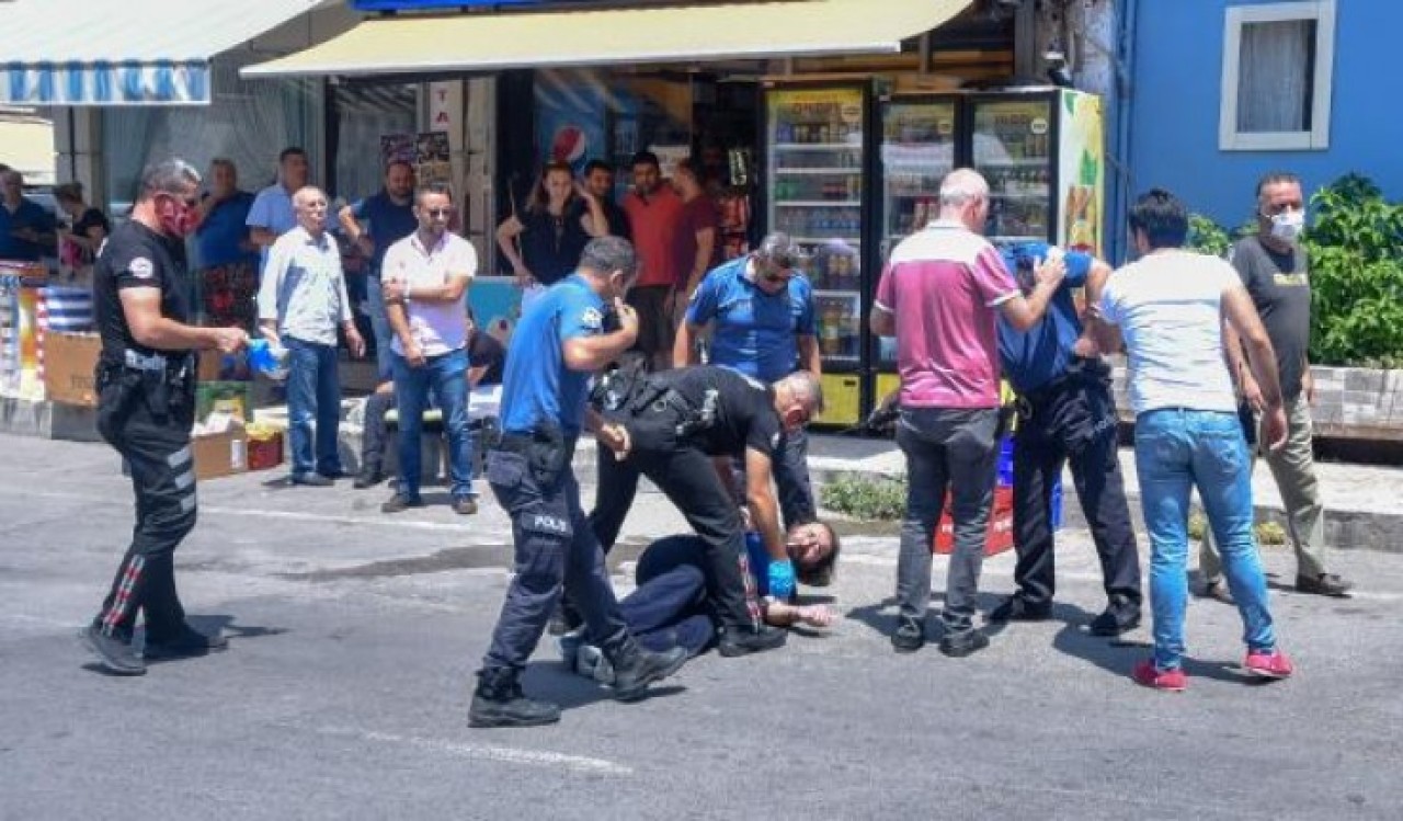 Antalya'da dehşet: 2 polis bıçaklandı