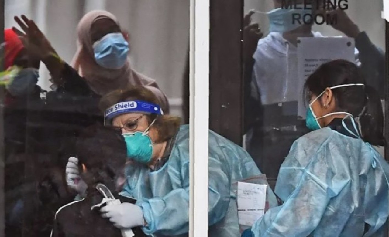 Avustralya Melbourne’da 6 hafta sokağa çıkma yasağı ilan edildi