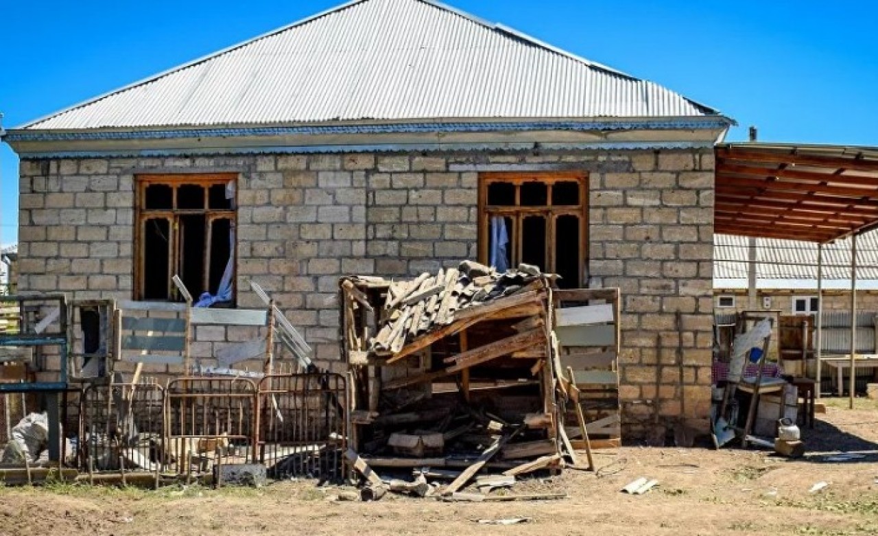Azerbaycan: Ermeniler sınırdaki köyleri hedef alıyor