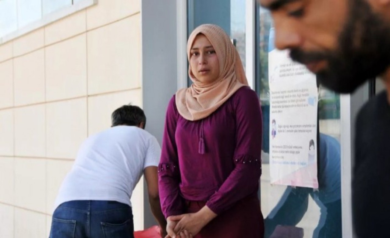 Burdur'da kadın cinayeti: Sevil Özer,  sokak ortasında kızlarının önünde öldürüldü