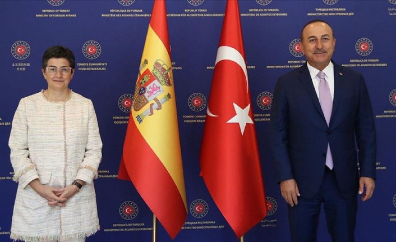 Çavuşoğlu'ndan İspanyol bakana flaş Ayasofya çıkışı!