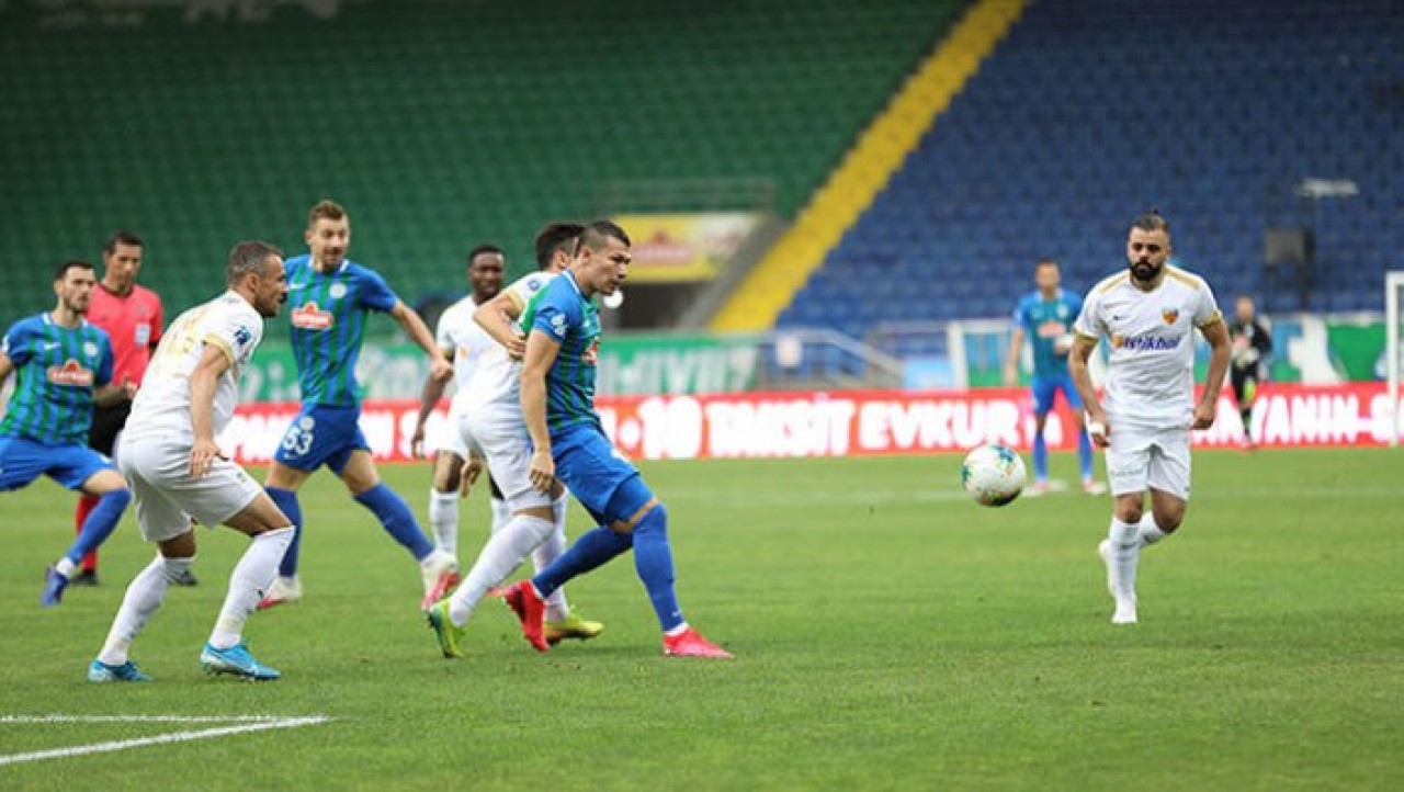 Çaykur Rizespor-Kayserispor:  Dk. 87'de 1-2,  dk. 90+3'te 3-2!