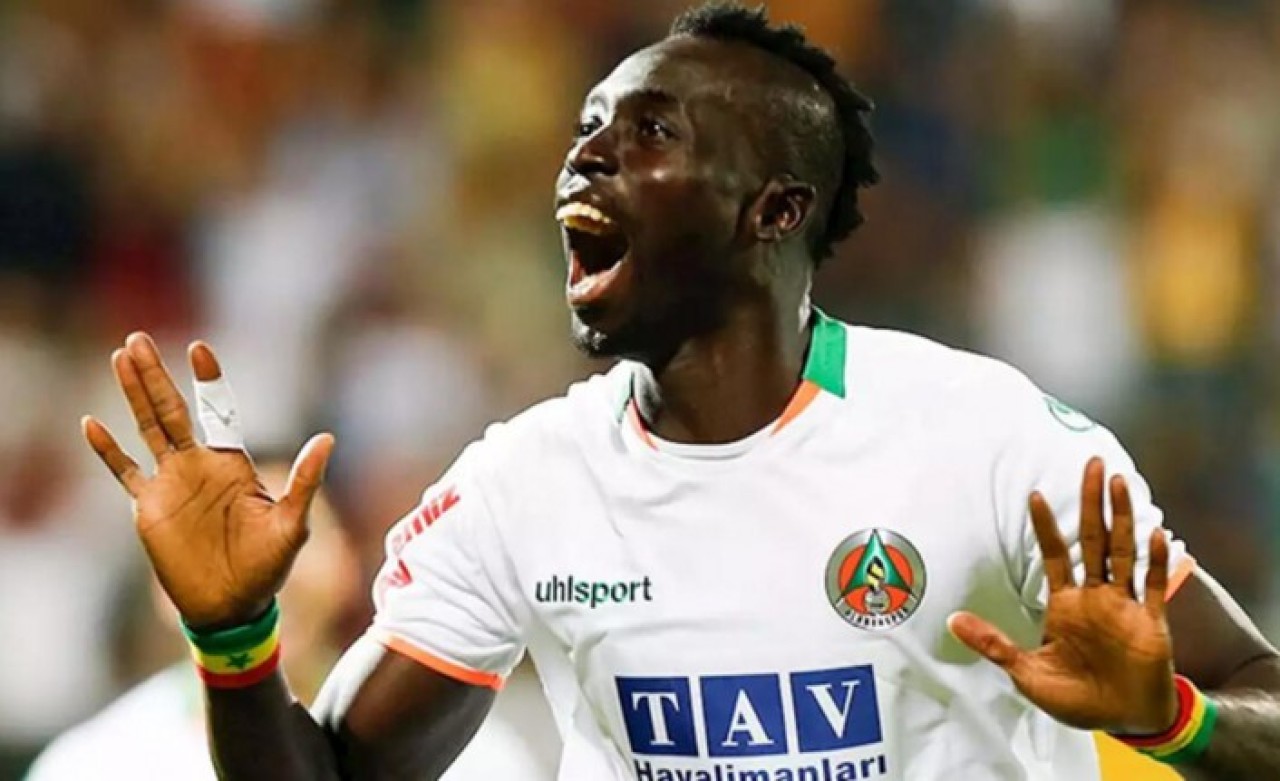 Cisse'nin menajeri açıkladı: Beşiktaş'la 1+1 yıllık anlaştık