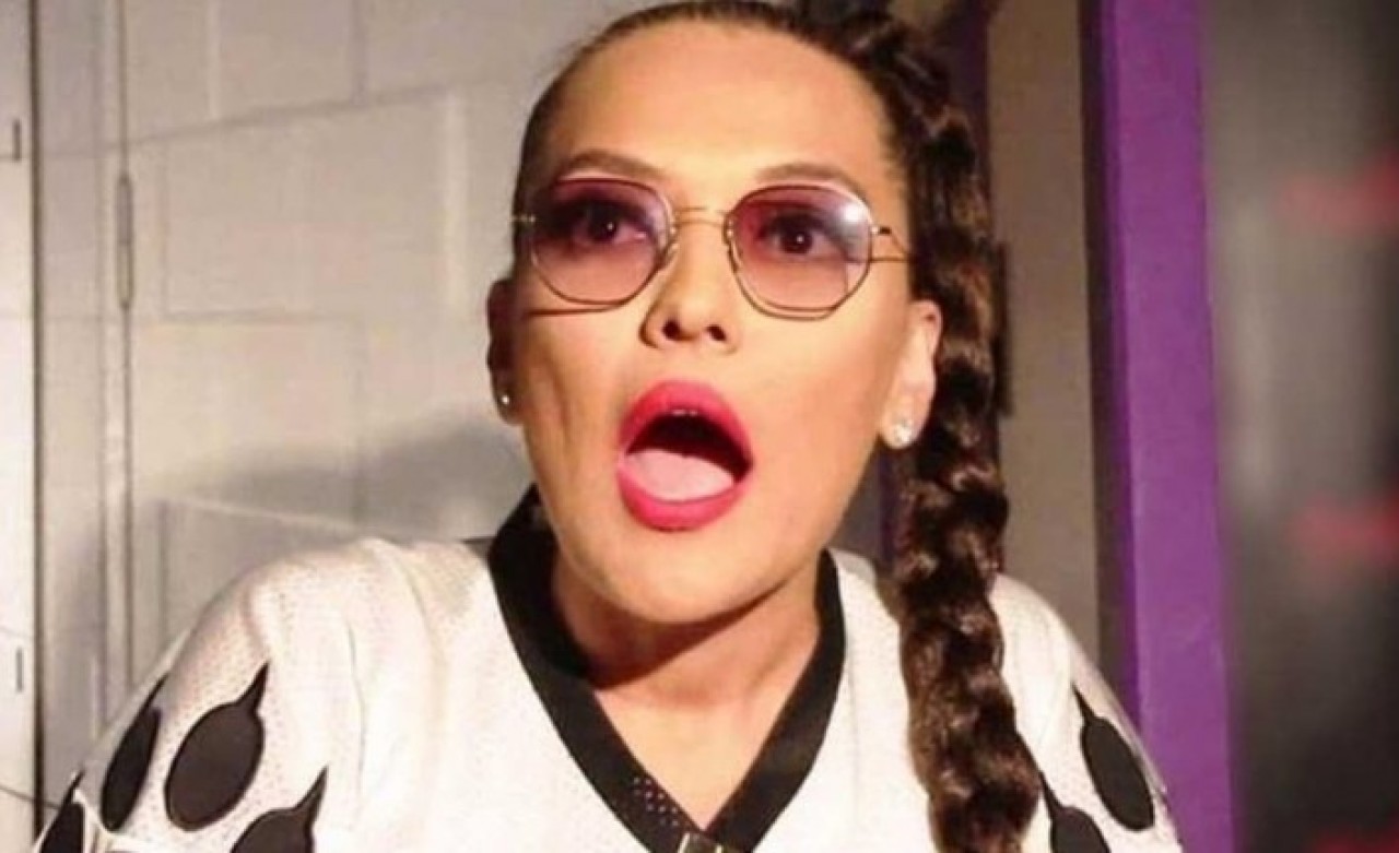 Demet Akalın dolandırıldı!