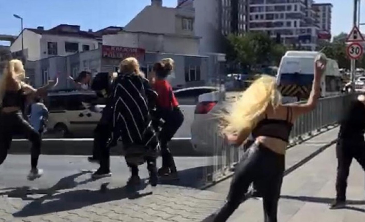 Esenyurt'ta dört kadın bir adamı tekme tokat dövdü