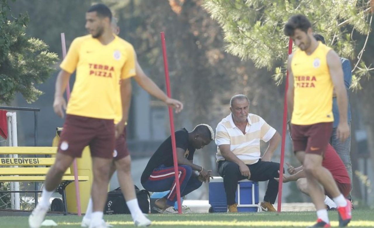 Fatih Terim'in yıkıldığı an: Onyekuru veda etti