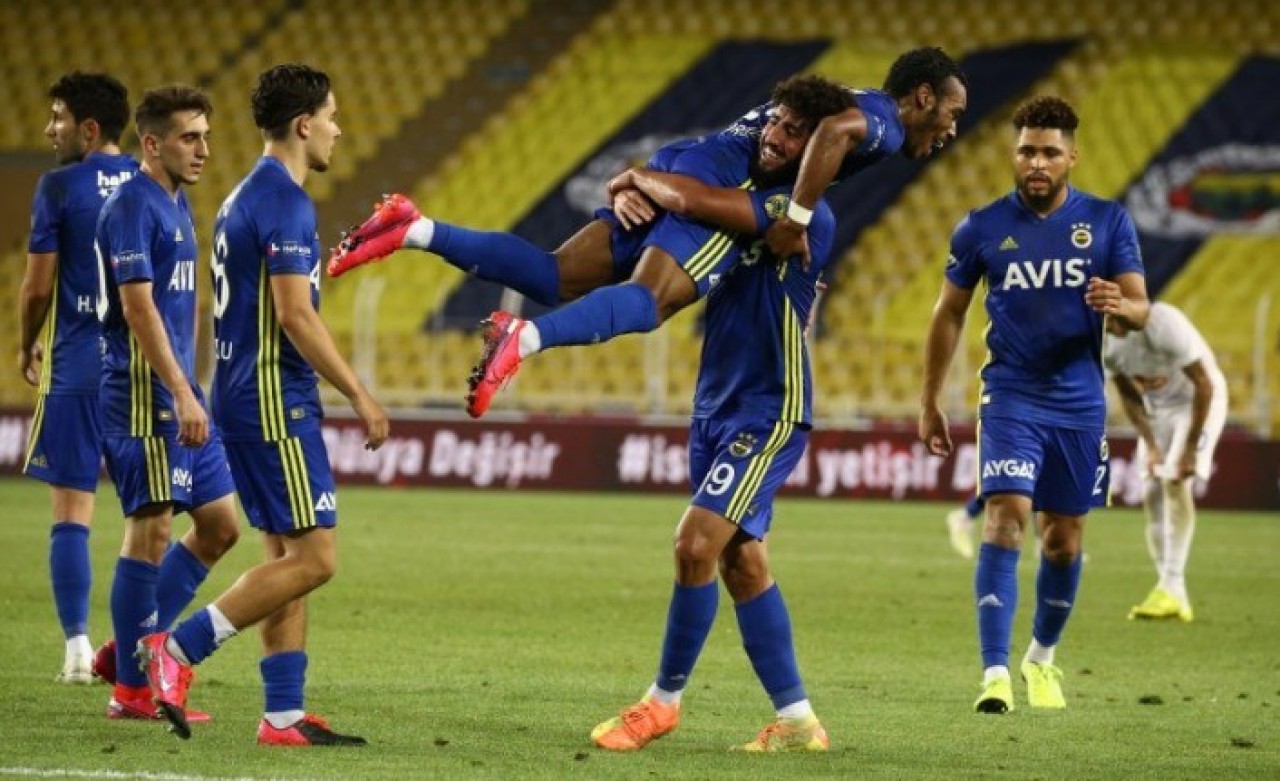Fenerbahçe Çaykur Rizespor: 4 gollü maç
