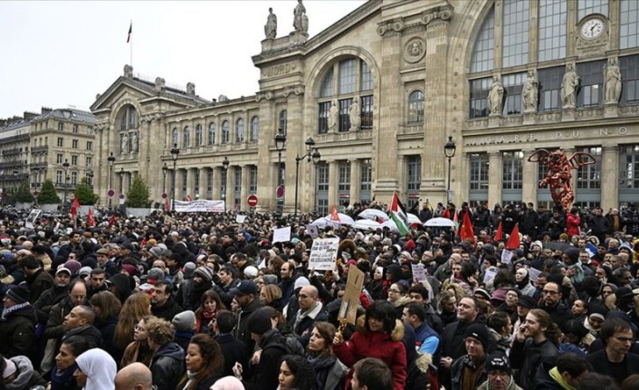 Fransız siyaseti İslamofobiden İslam ve Müslüman karşıtlığına evriliyor
