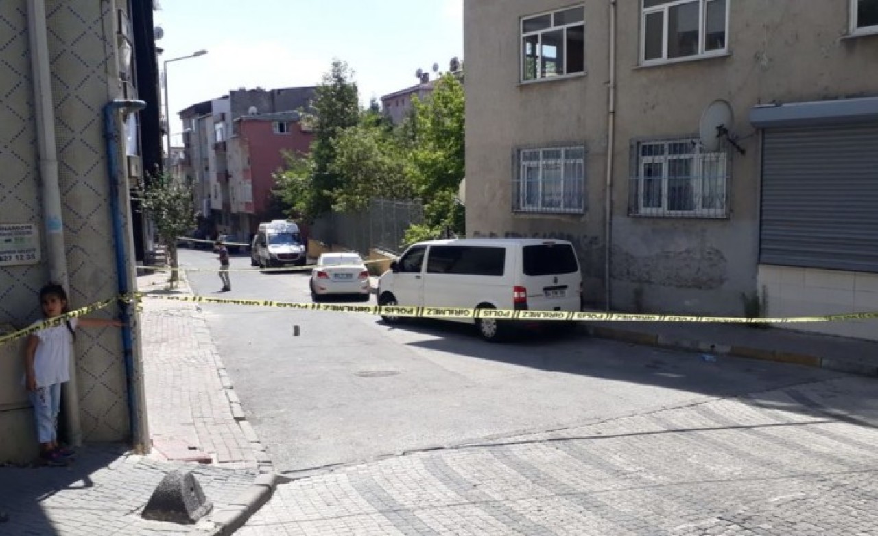 İstanbul Bağcılar'da polise silahlı saldırı!