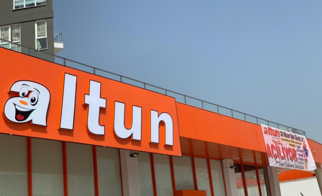 İstanbul'un en büyük market zincirlerinden Burda satıldı