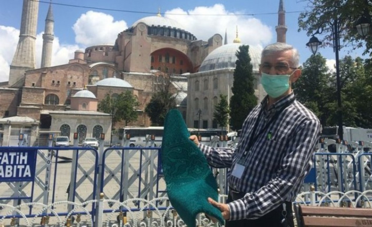 İşte Ayasofya Camii'nin halıları: Ördek başı yeşili