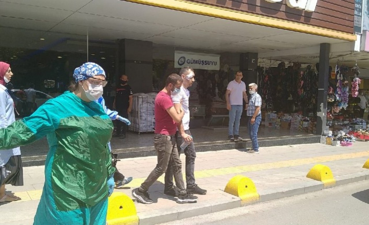 Kendisine 'Maske tak' diyen mağaza müdürü Salih Ergün'ü dövdü