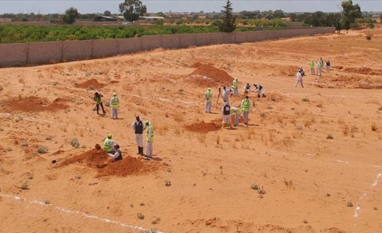 Libya'da toplu mezarlardan 208 ceset çıkarıldı