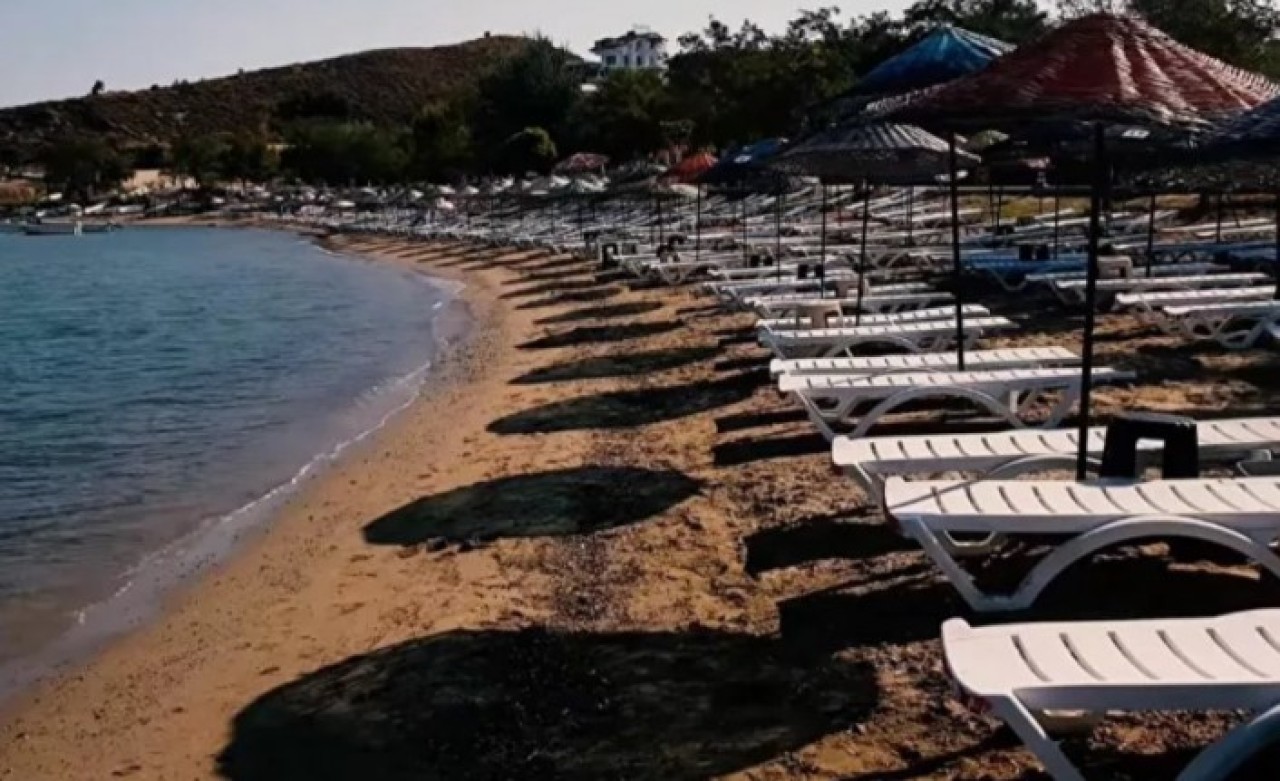 Muhtarlık halk plajını ihaleyle kiraladı: Şezlong ücretli oldu
