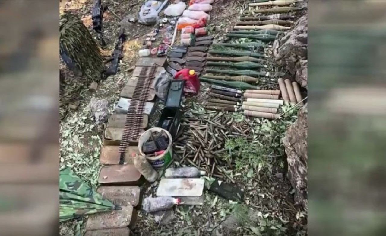 Pençe-Kaplan Operasyonu'nda bir tünelde çok sayıda silah ve mühimmat ele geçirildi