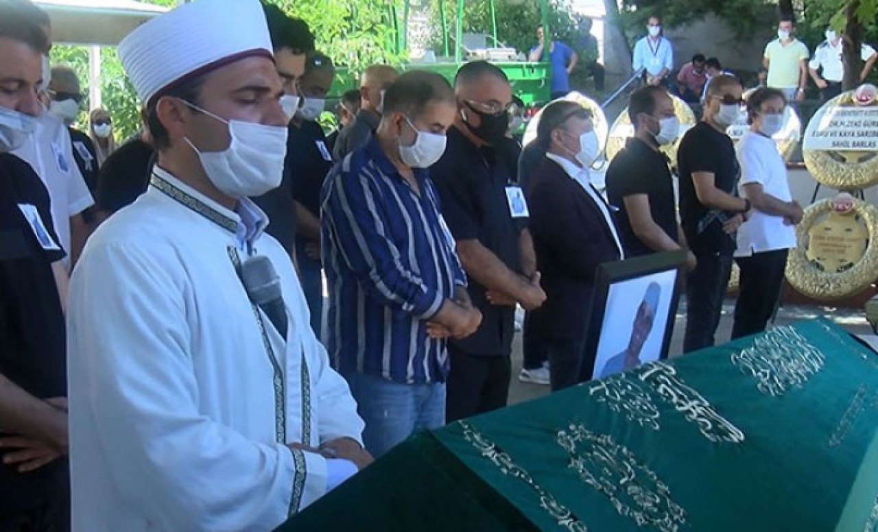 Prof. Can Çınar öldü: Son yolculuğuna uğurlandı