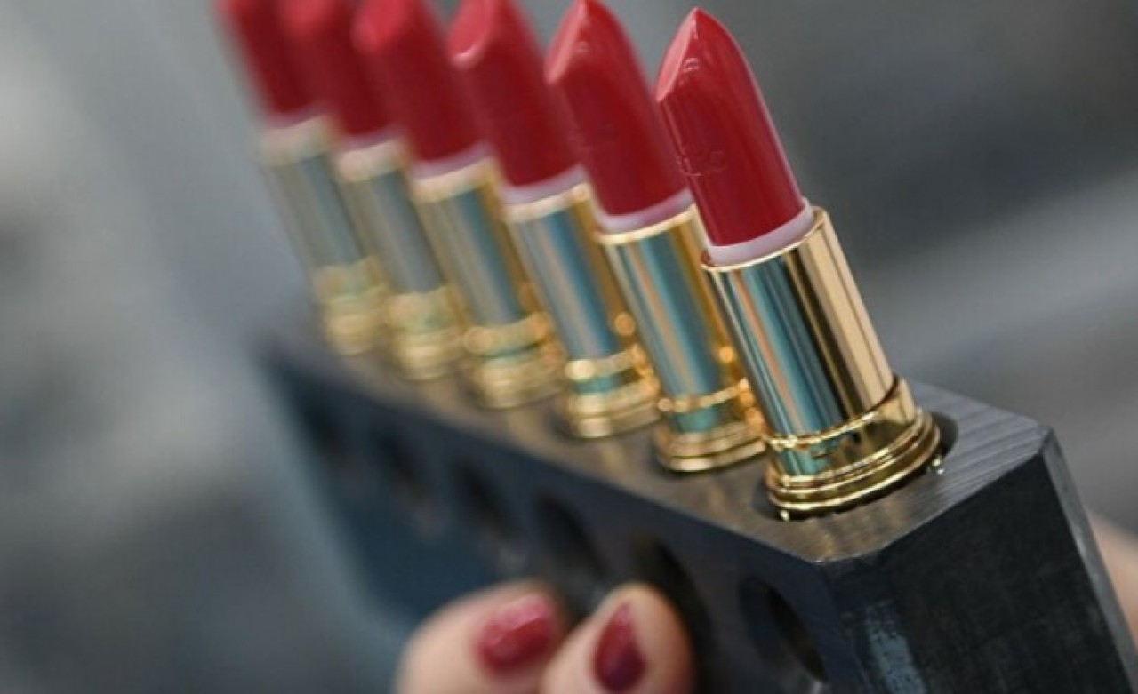 Sağlık Bakanlığı açıkladı: 520 kozmetik üründen 442'si sağlıksız!