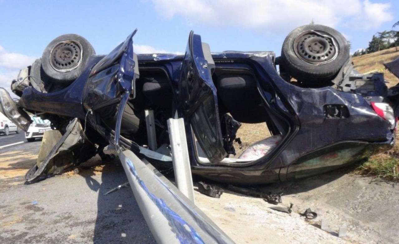 TEM'de feci kaza: Şevval Derin öldü!