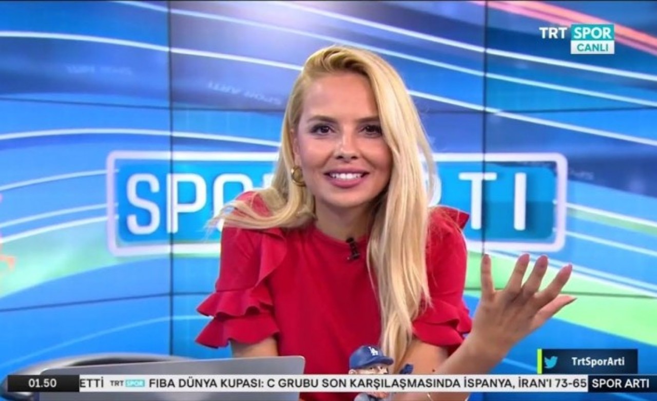 TRT Spor spikeri Deniz Satar görevinden istifa etti!