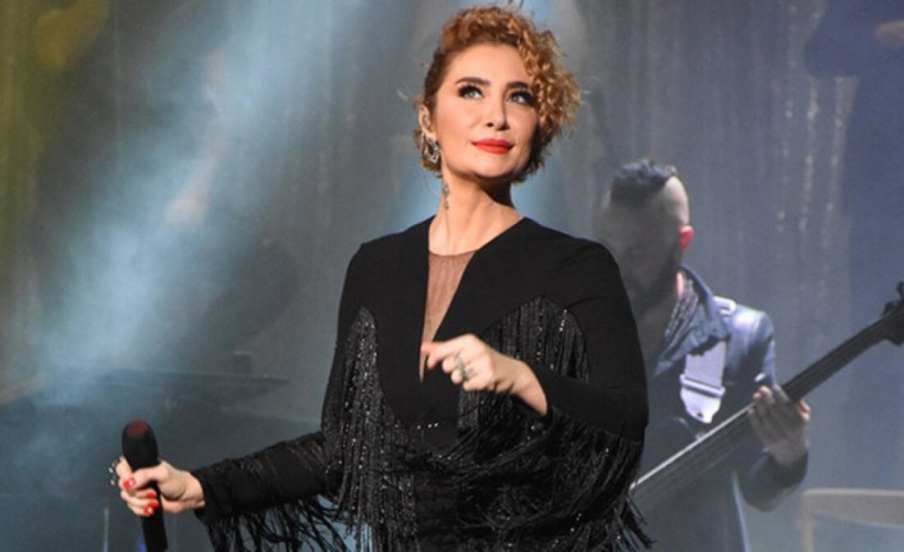 Ünlü şarkıcı Sıla'nın 'Karanfil' şarkısına yasak: Yayından kaldırıldı!