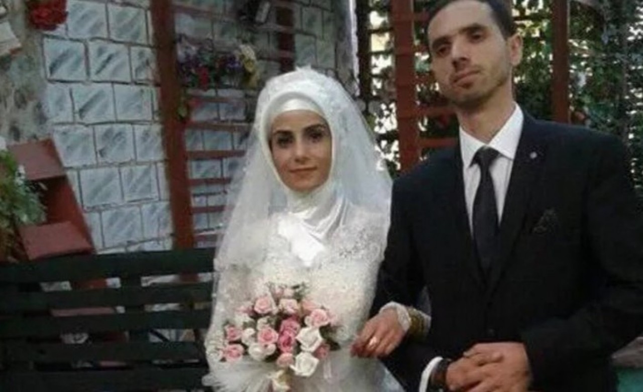 Uyurken üzerlerine baca yıkılan Semra ve Ferhat uğurlu çifti hayatını kaybetti