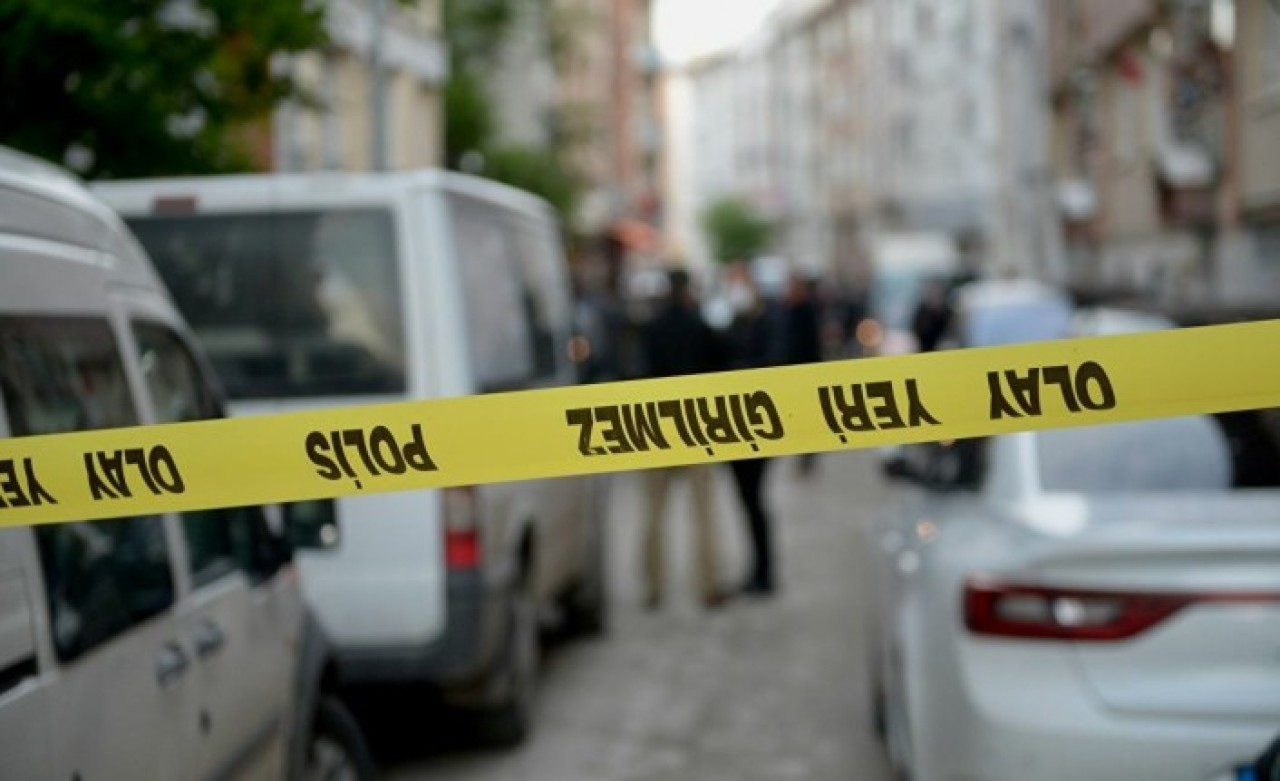 Yüzbaşı,  4 yaşındaki kızını vurduktan sonra kendisi de intihar etti!