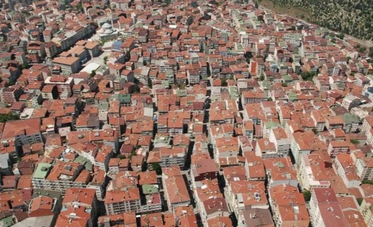 100 bin bina taşınacak! 18 ilde 80 ilçe risk altında