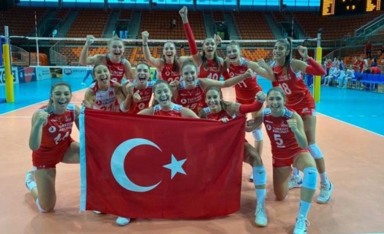 19 Yaş Altı Genç Kız Voleybol Milli Takımı Avrupa Şampiyonası'nda finalde