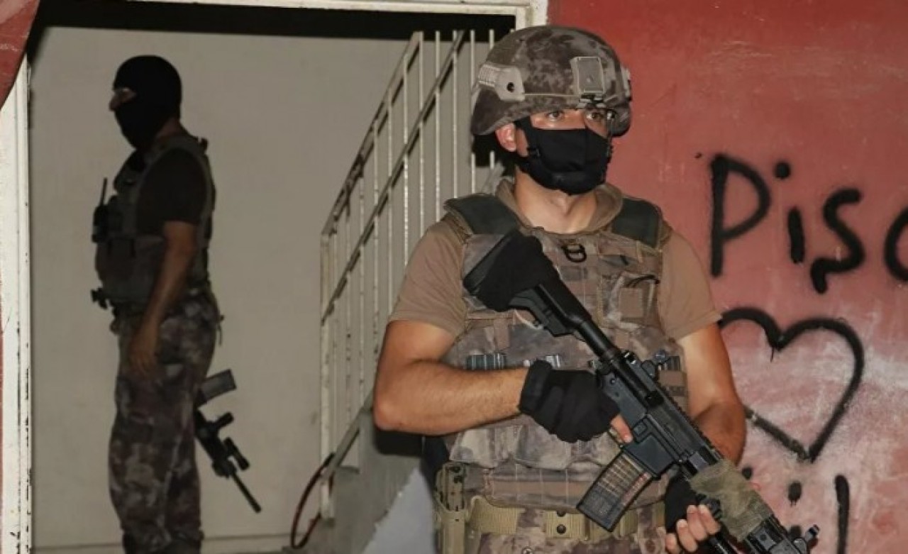 Adana’da PKK’nın gençlik yapılanmasına operasyon: 13 gözaltı