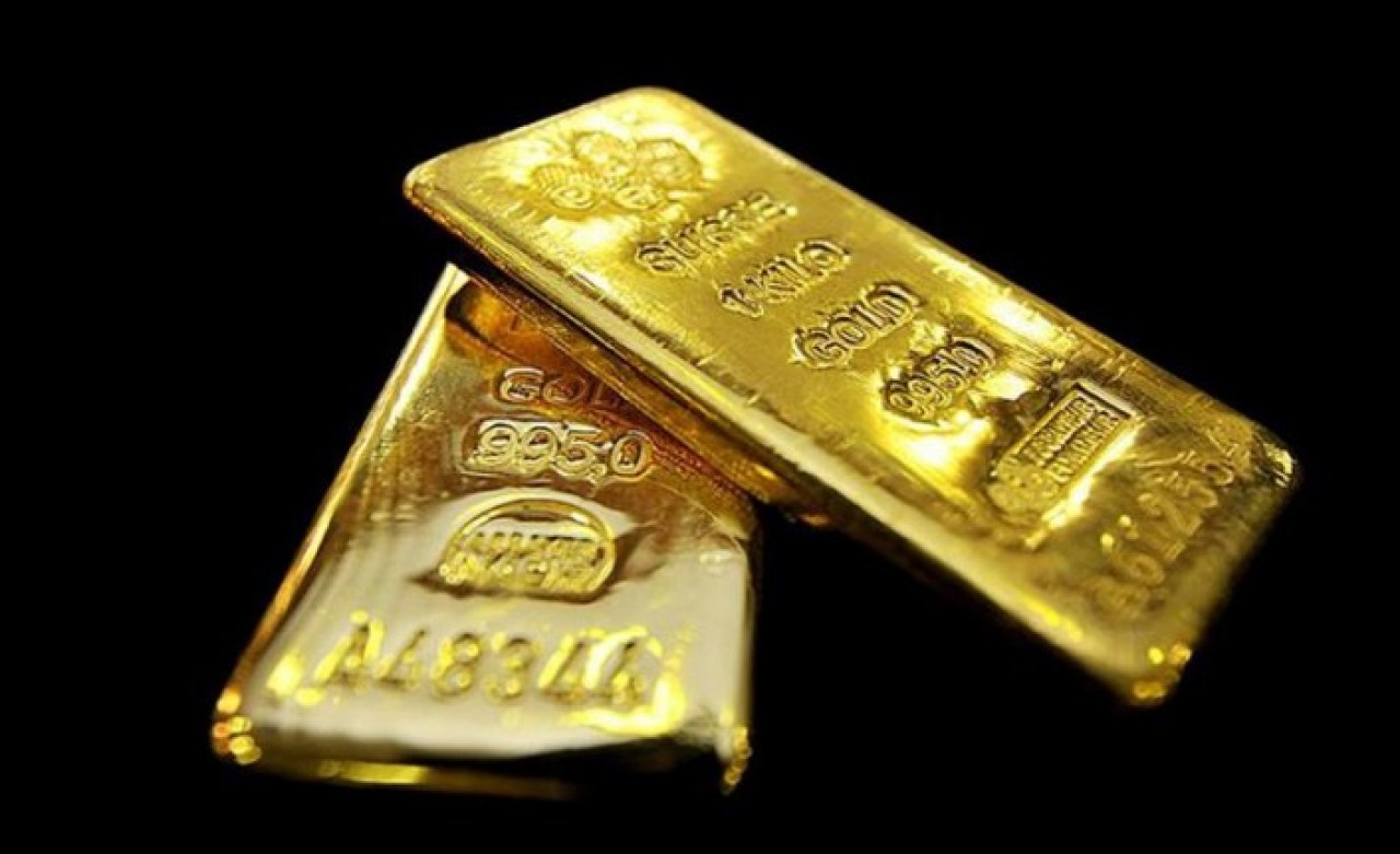 Altında tarihi anlar: İlk kez 2 bin doları aştı