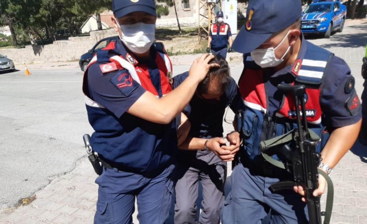 Boş arazide vurulmuş olarak bulunan adamın katili eniştesi çıktı