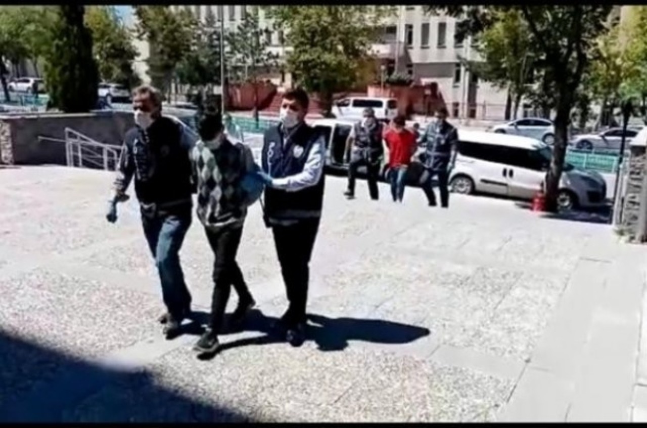 Erzurum'da Afganistanlı terörü: 1 ölü,  1 yaralı