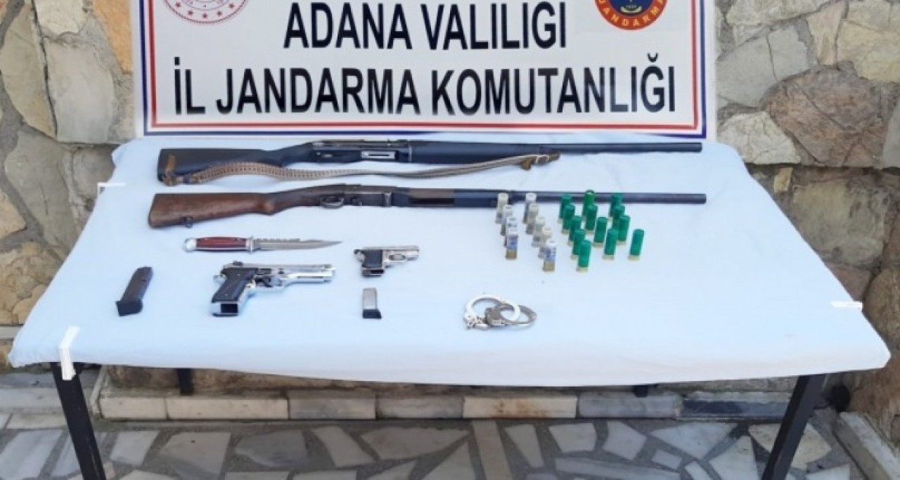 Eşinin şikayet ettiği adamın evinden cephanelik çıktı!