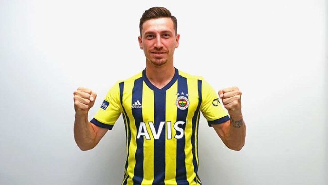 Fenerbahçe Mert Hakan Yandaş'ı açıkladı