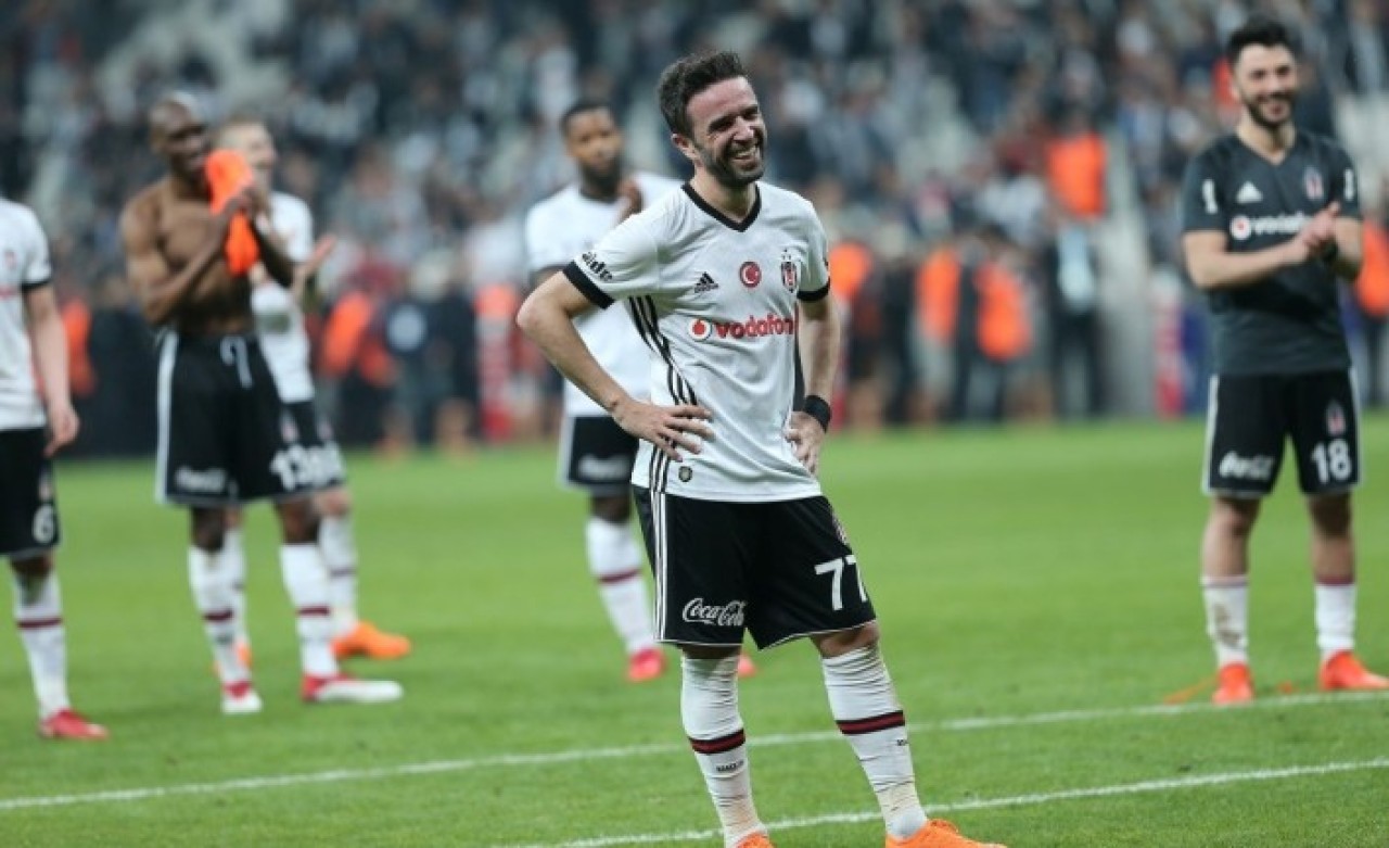 Gökhan Gönül Fenerbahçe'de