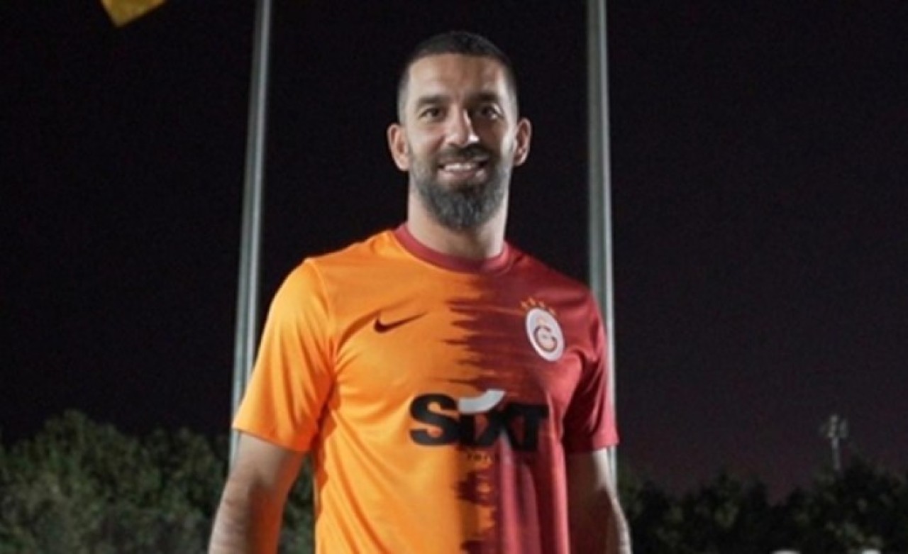 Arda Turan'a Galatasaray'dan dudak uçuklatan para