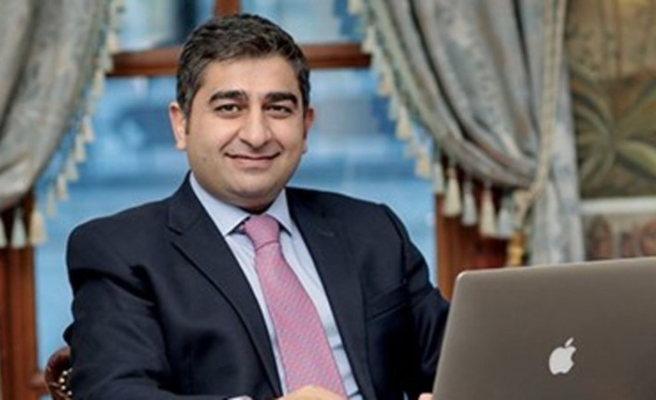 Helal olsun: İşadamı Sezgin Baran Korkmaz,  başvuran her öğrenciye 2 bin 800 ile 3 bin 100 lira burs verecek