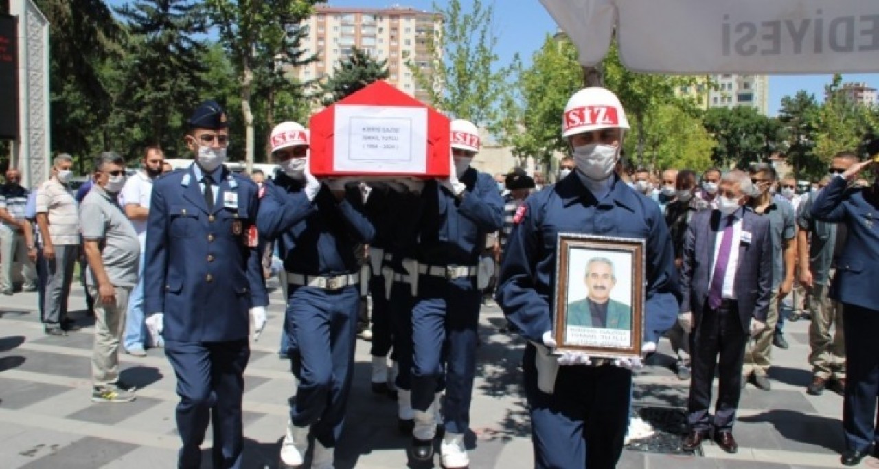 İçtiği hap nefes borusuna kaçtı: İsmail Tutlu öldü