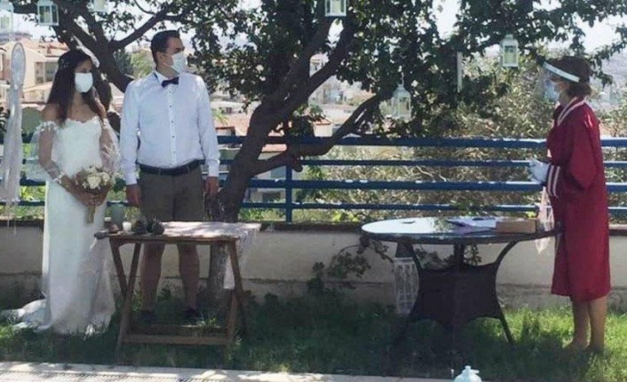 İnanamayacaksınız: Sibel Karasu ile Samet Peduk evlenene kadar başlarına gelmeyen kalmadı!